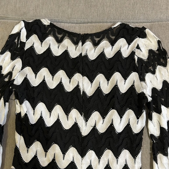 Black & White Wavy Striped Mesh Romper - Picture 14 of 15